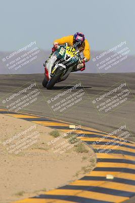 media/Oct-08-2023-CVMA (Sun) [[dbfe88ae3c]]/Race 3 Amateur Supersport Middleweight/